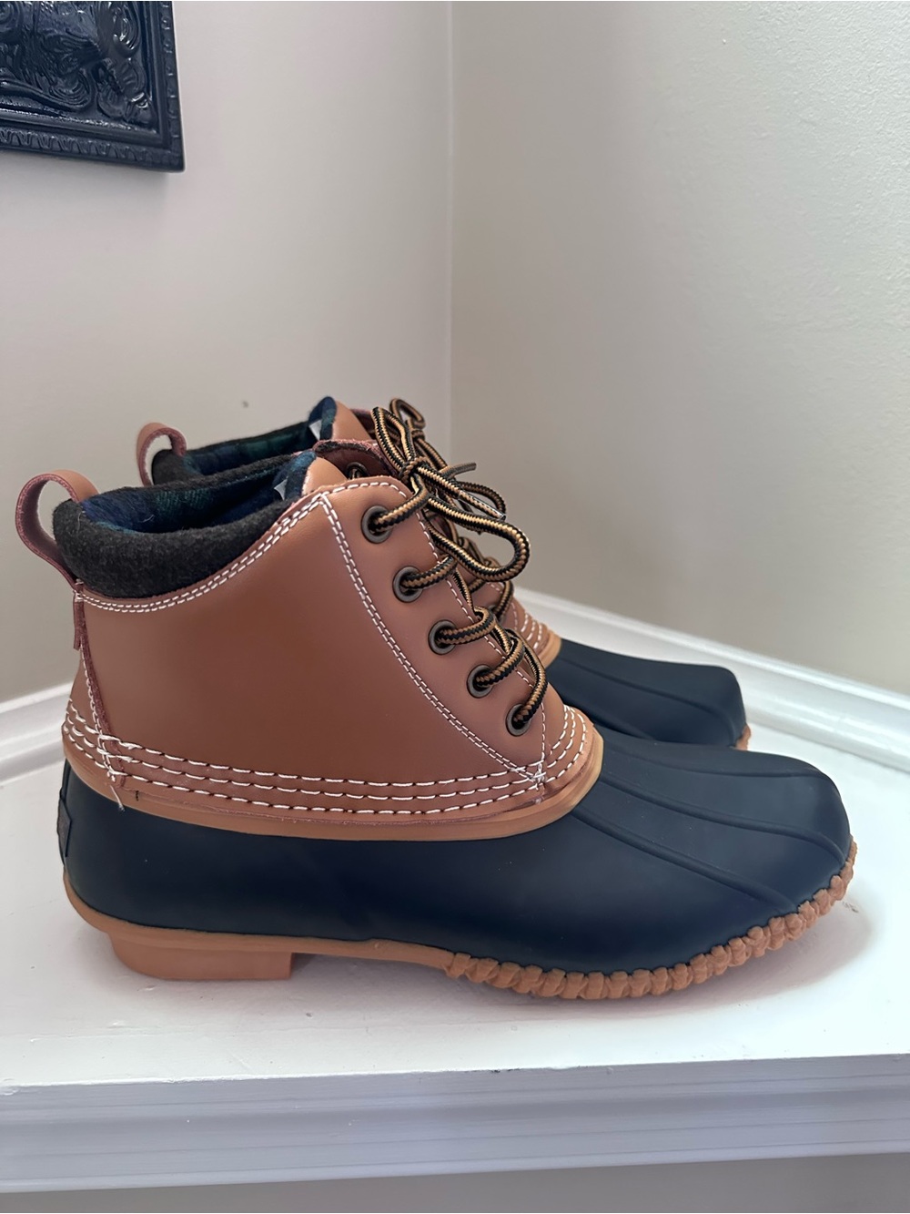 Lands' End Womens Brown and Black Lace-Up Duck Boots